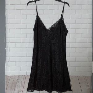 Victoria’s Secret Black Slip medium